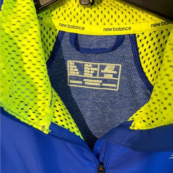 New Balance Jacket - Picture 2 of 3